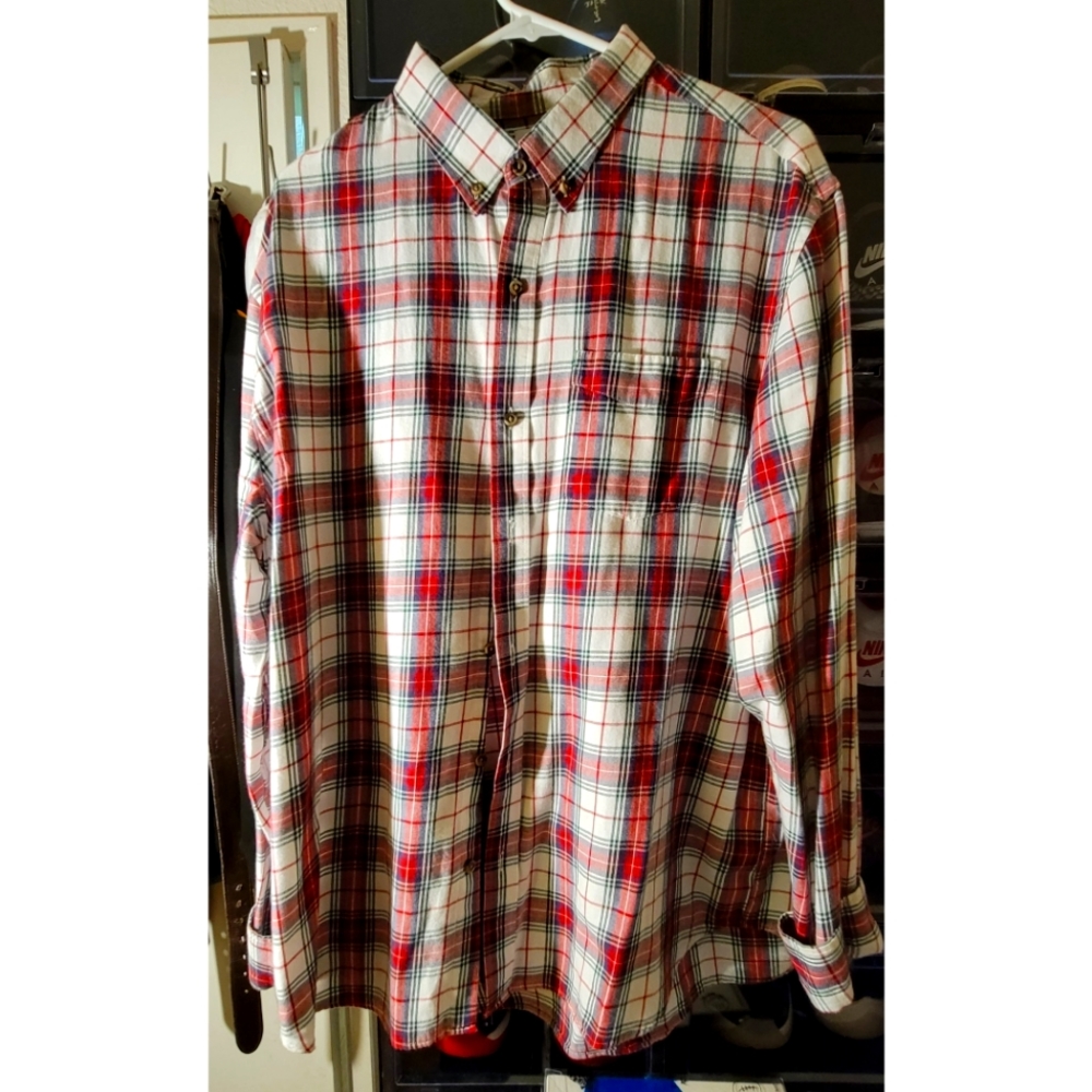 Old Navy Long Sleeve shirt